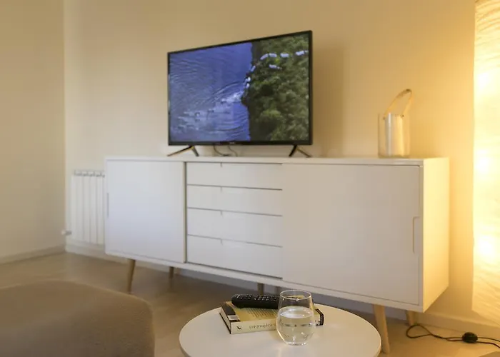 Διαμέρισμα Bravissimo Cort Reial-3b *