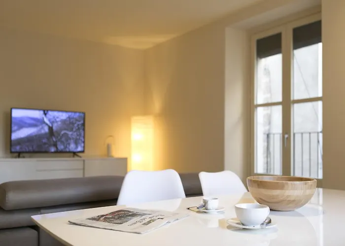 Bravissimo Cort Reial-3b * Χιρόνα